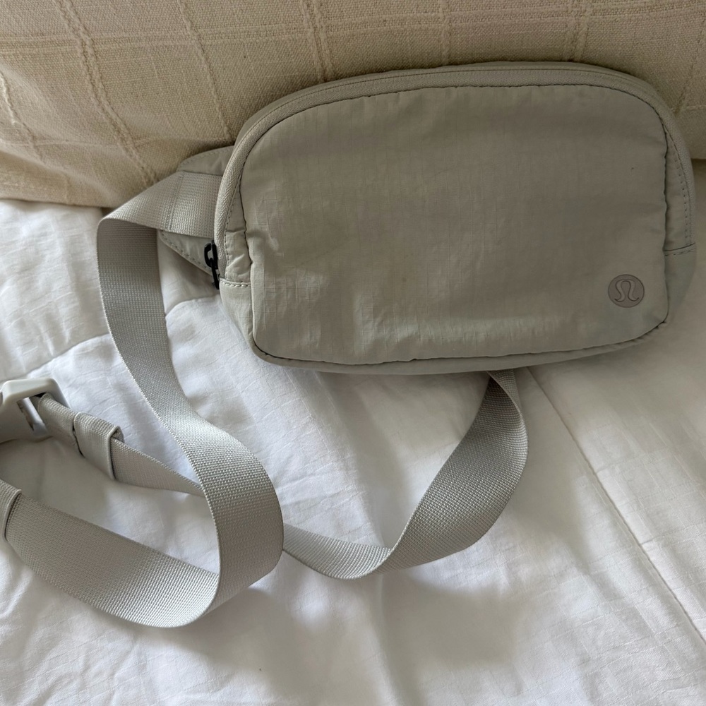 lululemon athletica Light Gray Belt Bag